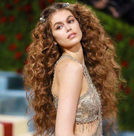 Austin Butler is dating Kaia Gerber.